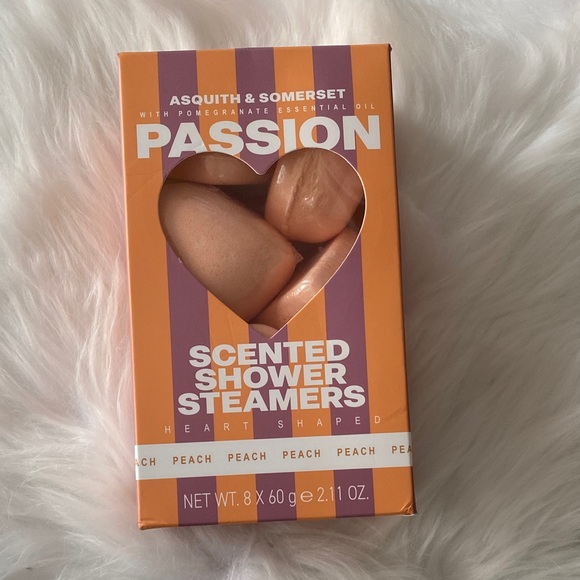 Asquith & Somerset Other - Asquith & Somerset Passion Peach Scented Shower Steamers - Heart Shaped